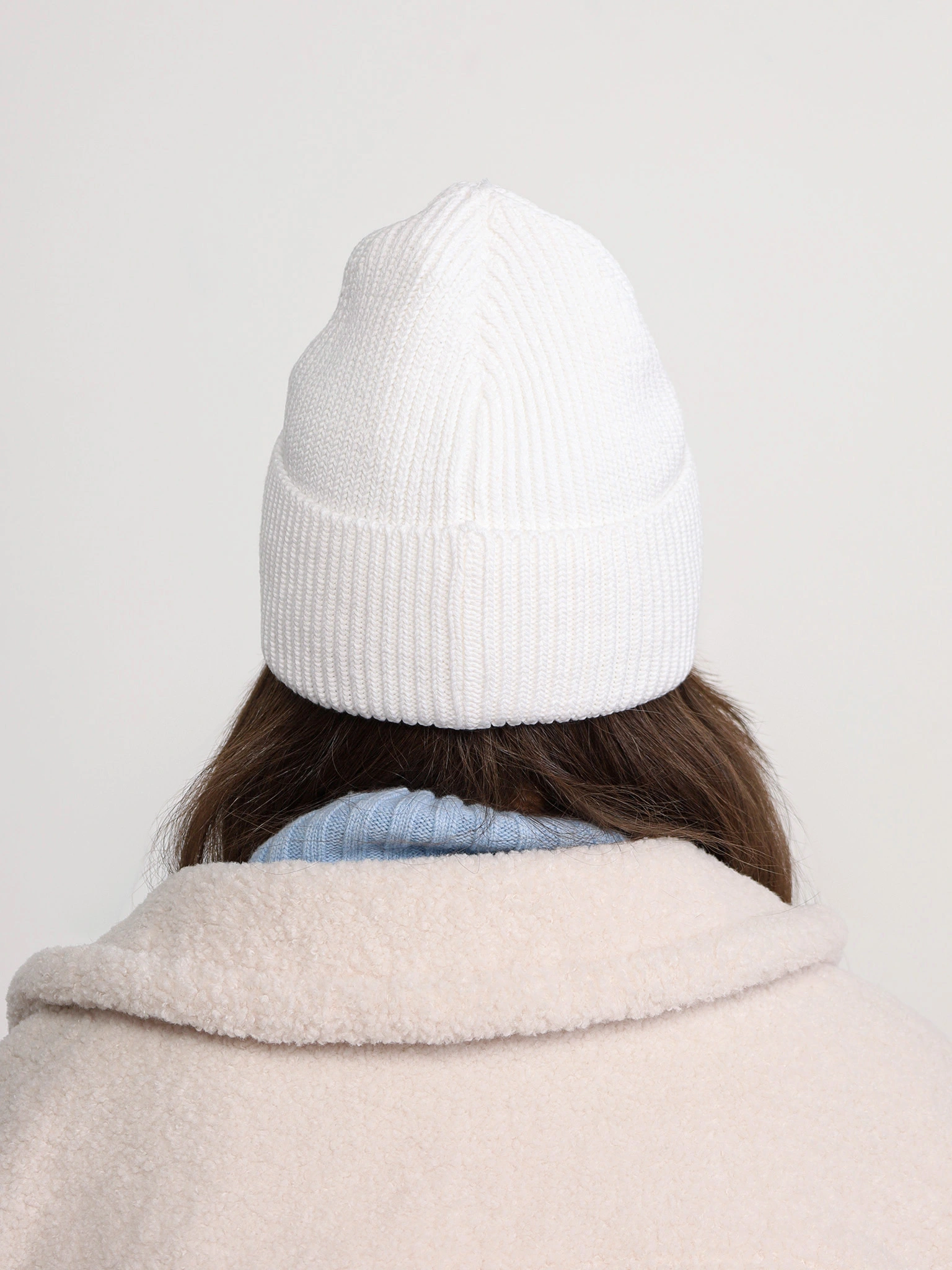 Шапка-бини из смесовой вискозы с отворотом на подкладе в ассортименте